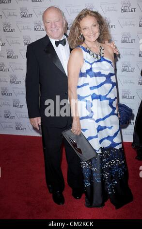 Barry Diller, Diane von Furstenberg au niveau des arrivées pour 2012 New York City Ballet Gala célébrant l'automne Valentino, David H. Koch Theater au Lincoln Center, New York, NY Le 20 septembre 2012. Photo par : Kristin Callahan/Everett Collection Banque D'Images