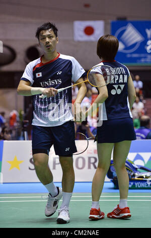 (L à R) Shintaro Ikeda (JPN), Reiko Shiota (JPN), le 21 septembre 2012 - Badminton Yonex : Ouvrir le Japon 2012 double mixte au 1er Gymnase de Yoyogi, Tokyo, Japon. (Photo de Jun Tsukida/AFLO SPORT) [0003] Banque D'Images