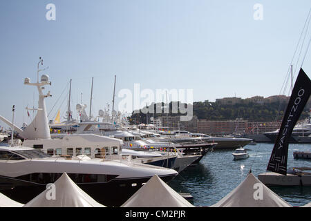 Monte Carlo, Monaco, 19 Septembre 2012 : anuel Yacht show à Monte Carlo qui rassemble la plupart des yachts exclusifs et attire beaucoup de gens riches. Banque D'Images