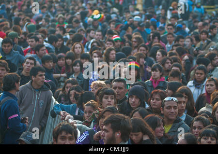 Le 26 septembre, 2012 - Buenos Aires, Buenos Aires, Argentine - Dans le cadre d'une semaine de Festival des Arts se souvenir de Mariano Ferreyra, un festival de musique a été effectuée à la Plaza de Mayo. Ferreyra a été assassiné par des voyous sous les ordres de José Pedraza, alors chef de la Workers Union, alors qu'ils protestaient contre près de Constitucion Station à Buenos Aires le 20 octobre 2010. Il a été 23. Le procès a commencé en août 2012 et durera environ six mois. (Crédit Image : © Patricio Murphy/ZUMAPRESS.com) Banque D'Images