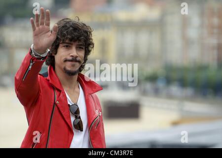 28 septembre 2012 - San Sebastian, Pays Basque, Espagne - acteur espagnol OSCAR JAENADA assiste à l '¡ !' Deadly cargo photocall du Kursaal Palace pendant le 60e Festival International du Film de San Sebastian à San Sebastian. (Crédit Image : © Jack Abuin/ZUMAPRESS.com) Banque D'Images