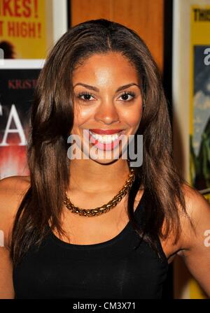 Ciera Payton au niveau des arrivées pour le chalet Premiere, l'Academy of Motion Pictures Arts and Sciences (AMPAS), Los Angeles, CA Septembre 28, 2012. Photo par : Dee Cercone/Everett Collection Banque D'Images