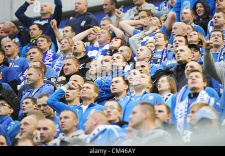 Gdansk, Pologne 30 juin, septembre 2012 Polish Football Ligue 1 - T-Mobile Ekstraklasa. Lech Poznan fans au cours de Pagan v Gdansk Lech Poznan match au stade PGE Arena Gdansk Banque D'Images