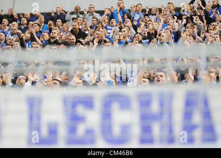 Gdansk, Pologne 30 juin, septembre 2012 Polish Football Ligue 1 - T-Mobile Ekstraklasa. Lech Poznan fans au cours de Pagan v Gdansk Lech Poznan match au stade PGE Arena Gdansk Banque D'Images