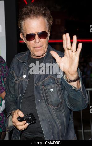 USA. Tom Waits aux arrivées pour sept psychopathes Premiere, Bruin Theatre, Los Angeles, CA le 1 octobre 2012. Photo par : Emiley Schweich/Everett Collection/ Alamy live news. Banque D'Images