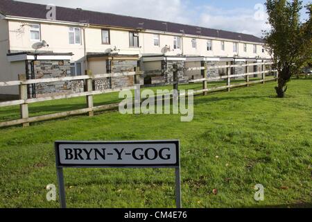 Machynlleth, au Pays de Galles, Royaume-Uni. 2 octobre 2012. Bryn-y-Gog, le petit domaine qui est la maison de la fille disparue, avril Jones. Banque D'Images