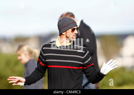 04 octobre 2012. Michael Phelps réagit après une balle perdue alors qu'à l'European Tour Alfred Dunhill Links Championship, Tournoi de Golf joué sur le parcours de Golf de Carnoustie. Crédit obligatoire : Mitchell Gunn/ESPA Banque D'Images