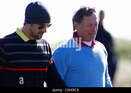 04 octobre 2012. Michael Phelps et Franz Klammer concurrentes dans l'European Tour Alfred Dunhill Links Championship, Tournoi de Golf joué sur le parcours de Golf de Carnoustie. Crédit obligatoire : Mitchell Gunn/ESPA Banque D'Images