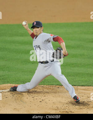 Daisuke Matsuzaka (Red Sox), le 3 octobre 2012 - MLB : finale de la Ligue américaine de baseball en saison régulière match entre les Yankees de New York et les Red Sox de Boston au Yankee Stadium dans le Bronx, NY, United States. (Photo de bla) Banque D'Images