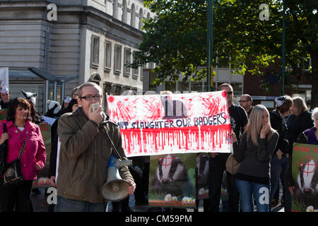 Birmingham, UK. 7 octobre 2012. Pour protester contre la réforme du blaireau. Au début du congrès du parti conservateur à Birmingham. Banque D'Images