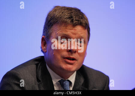 RICHARD BENYON MP SOUS SECRÉTAIRE D'ÉTAT À L'E 09 Octobre 2012 La CCI BIRMINGHAM ENGLAND Banque D'Images