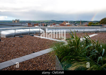 Exeter, Royaume-Uni. 12 octobre 2012. L'horizon à partir de la terrasse du café lors de l'ouverture de magasin John Lewis à Exeter, Royaume-Uni. Credit : Clive Chilvers / Alamy Live News Banque D'Images