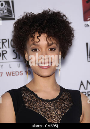 13 octobre 2012 - Hollywood, Californie, États-Unis - Britne Oldford arrive pour la première de la FX 'American Horror Story : l'Asile" au studio Paramount Theatre. (Crédit Image : © Lisa O'Connor/ZUMAPRESS.com) Banque D'Images