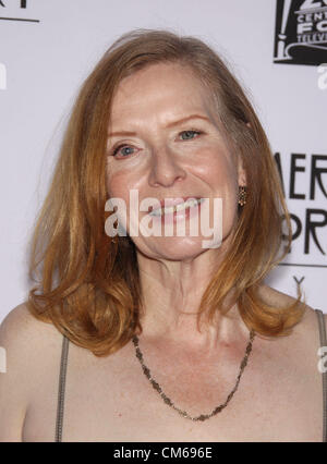 13 octobre 2012 - Hollywood, Californie, États-Unis - Frances Conroy arrive pour la première de la FX 'American Horror Story : l'Asile" au studio Paramount Theatre. (Crédit Image : © Lisa O'Connor/ZUMAPRESS.com) Banque D'Images