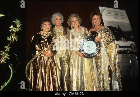 ESTELLE GETTY avec Bea Arthur, Betty White et Rue McClanahan.15878.(Image Crédit : © Judie Burstein/Photos/ZUMAPRESS.com) Globe Banque D'Images