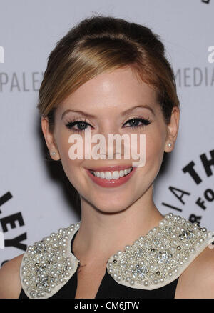 16 octobre 2012 - Los Angeles, Californie, États-Unis - Dreama Walker arrive pour un soir avec 'Happy Endings' et 'Don't Trust le B dans l'appartement 23' à l'Paley Center for Media. (Crédit Image : © Lisa O'Connor/ZUMAPRESS.com) Banque D'Images