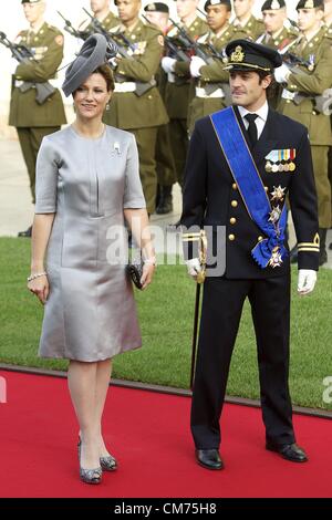 20 octobre 2012 - Le Luxembourg, l'Espagne - SAR la Princesse Ma ?rtha Louise de la Norvège et de Son Altesse Royale le prince Carl Philip de Suède assister à un mariage religieux de S.A.R. le Grand-Duc héritier Guillaume et la Comtesse Stéphanie de Lannoy à la Cathédrale Notre-Dame de Luxembourg le 20 octobre 2012 à Luxembourg (crédit Image : © Jack Abuin/ZUMAPRESS.com) Banque D'Images