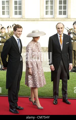 20 octobre 2012 - Le Luxembourg, l'Espagne - TRH La Princesse Astrid et le Prince Lorenz de Belgique, assister à un mariage religieux de S.A.R. le Grand-Duc héritier Guillaume et la Comtesse Stéphanie de Lannoy à la Cathédrale Notre-Dame de Luxembourg le 20 octobre 2012 à Luxembourg (crédit Image : © Jack Abuin/ZUMAPRESS.com) Banque D'Images