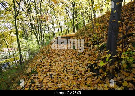 Gdansk, Pologne 20, octobre 2012 Les derniers jours de temps d'automne chaud et ensoleillé en Pologne. Les météorologues prévoient un refroidissement rapide et de la neige la semaine prochaine. Banque D'Images