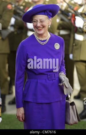 20 octobre 2012 - Le Luxembourg, l'Espagne - Sa Majesté la Reine Margrethe II de Danemark et le Prince consort Henrik assister à un mariage religieux de S.A.R. le Grand-Duc héritier Guillaume et la Comtesse Stéphanie de Lannoy à la Cathédrale Notre-Dame de Luxembourg le 20 octobre 2012 à Luxembourg (crédit Image : © Jack Abuin/ZUMAPRESS.com) Banque D'Images