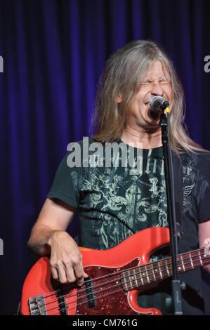 LINCOLN, CA - le 19 octobre : Randy Threet de country rock band les Outlaws effectuer à Thunder Valley Casino Resort de Lincoln, Californie le 19 octobre 2012 Banque D'Images