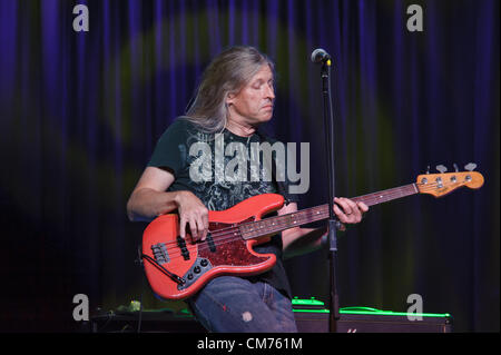 LINCOLN, CA - le 19 octobre : Randy Threet de country rock band les Outlaws effectuer à Thunder Valley Casino Resort de Lincoln, Californie le 19 octobre 2012 Banque D'Images