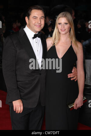 DAVID WALLIAMS & LARA STONE de grandes attentes soirée de clôture Premier Gala. 56ème FESTIVAL DU FILM DE LONDRES BFI London England UK 21 Banque D'Images