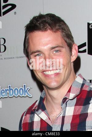 27 octobre 2012 - Los Angeles, Californie, États-Unis - James Marsden participe à l'équipe PlayStation et EBMRF Epic Halloween Party le 27 octobre 2012 à 7470 Beverly Boulevard, Los Angeles, CA.USA.(Image Crédit : © TLeopold ZUMAPRESS.com)/Photos/Globe Banque D'Images