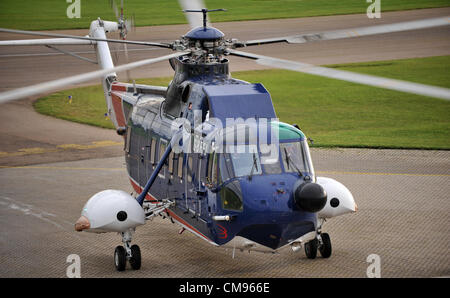 Penzance, Royaume-Uni. 31 octobre 2012. La fin d'un eraÉThe régulièrement dernier passager de l'hélicoptère service du Royaume-Uni a pris fin hier 31 octobre 2012 les vols exploités par British International Helicopters a couru de Penzance en Cornouailles à l'île de St Mary's dans les îles Scilly. Photo : SERVICE DE PRESSE DE DORSET Banque D'Images