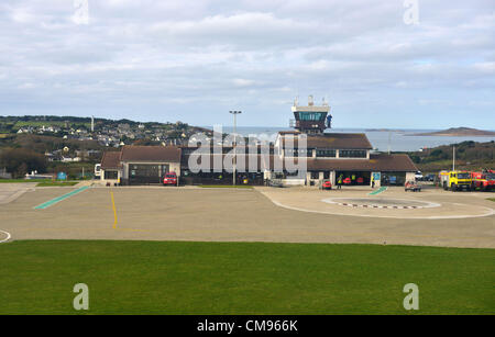 Penzance, Royaume-Uni. 31 octobre 2012. La fin d'un eraÉThe régulièrement dernier passager de l'hélicoptère service du Royaume-Uni a pris fin hier 31 octobre 2012 les vols exploités par British International Helicopters a couru de Penzance en Cornouailles à l'île de St Mary's dans les îles Scilly. Photo : SERVICE DE PRESSE DE DORSET Banque D'Images