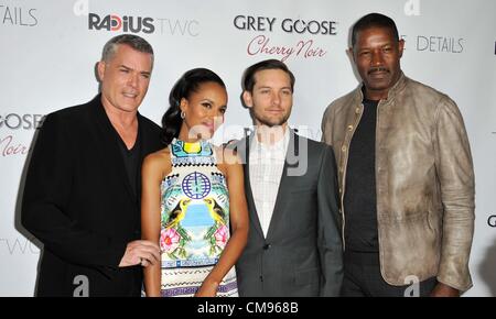 29 octobre 2012 - Los Angeles, Californie, États-Unis - Ray Liotta, Kerry Washington, Tobey McGuire, Dennis Haysbert assistant à la première de Los Angeles ''Les détails'' tenue à l'Arclight Theatre à Hollywood, Californie le 29 octobre 2012. Crédit Image : 2012(© D. Long/Globe Photos/ZUMAPRESS.com) Banque D'Images