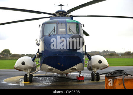 Penzance, Royaume-Uni. 31 octobre 2012. La fin d'un eraÉThe régulièrement dernier passager de l'hélicoptère service du Royaume-Uni a pris fin hier 31 octobre 2012 les vols exploités par British International Helicopters a couru de Penzance en Cornouailles à l'île de St Mary's dans les îles Scilly. Photo : SERVICE DE PRESSE DE DORSET Banque D'Images