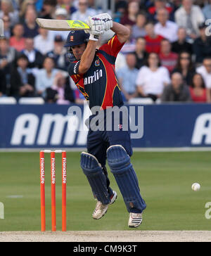 29.06.2012 Chelmsford, Essex. Mark Pettini au bâton en action pour la vie amis Essex Essex T20 vs aigles royals Hampshire. L'action au sol du comté de Ford, Chelmsford, Essex. Banque D'Images