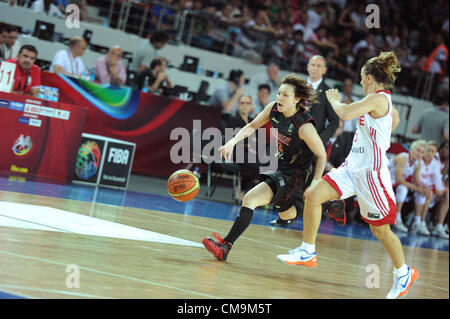 Asami Yoshida (JPN), le 26 juin 2012 - Basket-ball : FIBA femmes Tournoi mondial de qualification olympique match entre la Turquie 65-49 le Japon à Ankara, Turquie. (Photo par Hirano et Yoshihige/AFLO) Banque D'Images