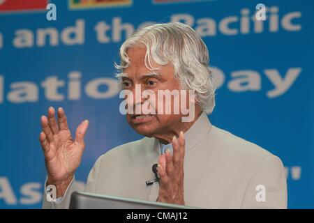 Le 5 juillet 2012 - Dhaka, Bangladesh - 05 juillet 2012 à Dacca. Le Bangladesh- Ancien président indien APJ Abdul Kalam le jeudi a présenté un exposé ses idées de partage de stratégie globale de développement rural qui coïncide avec le 33e anniversaire de fondation de Dhaka, Centre de développement rural intégré pour l'Asie et le Pacifique (CIRDAP). Il est sur une visite de deux jours au Bangladesh pour assister à la 33e célébration du jour de la fondation du Cirdap. Â© Monirul Alam (crédit Image : © Monirul Alam/ZUMAPRESS.com) Banque D'Images