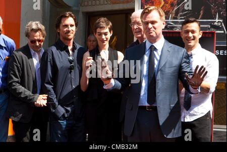 Anne Hathaway, Christian Bale, Christopher Nolan, Gary Oldman, Joseph Gordon-Levitt et Michael Caine présents à main Cérémonie pour Christopher Nolan au Grauman's, le Grauman's Chinese Theatre, Los Angeles, CA, le 7 juillet 2012. Photo par : Emiley Schweich/Everett Collection Banque D'Images