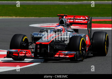 08.07.2012 Towcester, Angleterre. Jenson Button de la Grande-Bretagne et de Vodafone McLaren Mercedes en action pendant la course sur le Grand Prix de Grande-Bretagne de Santander, ronde 9 de la FIA 2012 Championnat du Monde de Formule 1 au circuit de Silverstone. Banque D'Images