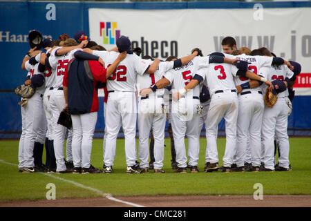 HAARLEM, Pays-Bas, 14/07/2012. L'équipe américaine avant leur match contre le Japon lors de la semaine de baseball de Haarlem en 2012. Banque D'Images