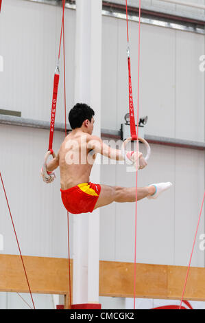 Lisburn, 18/07/2012 - FENG Zhe à partir de la gymnastique chinoise dans la formation de l'équipe pour les Jeux Olympiques de 2012 à Londres à Lisburn, Irlande du Nord Banque D'Images