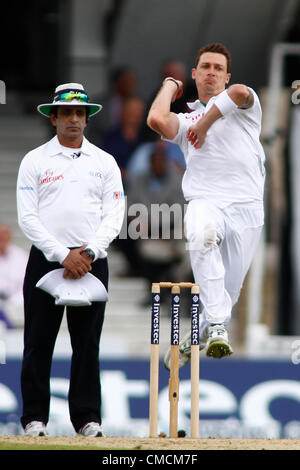 19/07/2012 Londres, Angleterre. L'Afrique du Sud au cours de la Dale Steyn bowling Investec international cricket test match entre l'Angleterre et l'Afrique, a joué à la Kia Oval Cricket Ground : crédit obligatoire : Mitchell Gunn Banque D'Images