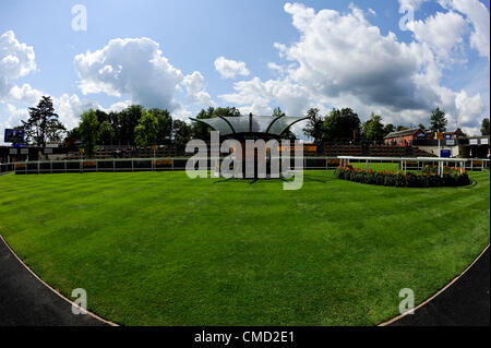 21.07.2012 Ascot, en Angleterre. L'Ascot Betfair Week-end à King George Day Raceday. Le défilé a commencé la course avant l'anneau Banque D'Images