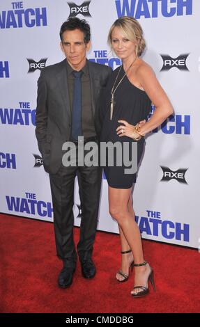 Christine Taylor, Ben Stiller aux arrivées pour la premiere, le Grauman's Chinese Theatre, Los Angeles, CA, 23 juillet 2012. Photo par : Elizabeth Goodenough/Everett Collection Banque D'Images