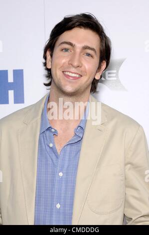 Nicholas Braun aux arrivées pour la premiere, le Grauman's Chinese Theatre, Los Angeles, CA, 23 juillet 2012. Photo par : Michael Germana/Everett Collection Banque D'Images