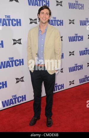 Le 23 juillet 2012 - Los Angeles, Californie, États-Unis - Nicholas Braun participant à la Los Angeles Première de ''the Watch'' tenue à l'Grauman's Chinese Theatre à Hollywood, Californie le 23 juillet 2012. Crédit Image : 2012(Â© D. Long/Globe Photos/ZUMAPRESS.com) Banque D'Images