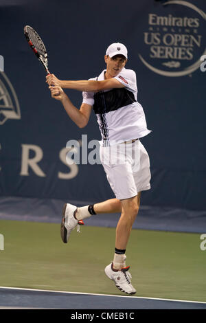 LOS ANGELES, CA - le 28 juillet : Sam Querrey en action durant le jour 6 des agriculteurs presenté par Mercedes-Benz à l'HÔTEL LA Tennis Center le 28 juillet 2012 à Los Angeles, Californie. Banque D'Images