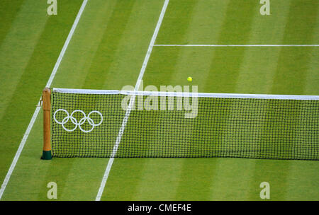 Petra Kvitova de la République tchèque lors du match contre Kateryna Bondarenko au All England Lawn Tennis Club à Wimbledon, à Londres, au Jeux Olympiques d'été de 2012, le samedi 28 juillet, 2012. (Photo/CTK Radek Petrasek) Banque D'Images