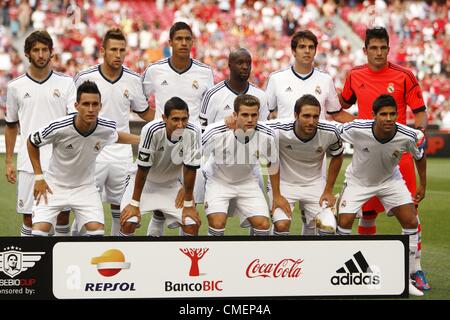 Groupe de l'équipe du Real Madrid jusqu'en ligne, le 27 juillet 2012 - Football : le Real Madrid groupe équipe line-up,Pré saison correspond à 'Eusebio Cup' entre Benfica et le Real Madrid, à la Luz Stadium, Lisbonne, Portugal, le 27 juillet 2012. (Photo de bla) Banque D'Images