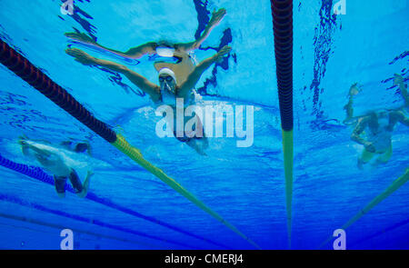 31 juillet 2012 - Londres, Angleterre, Royaume-Uni - Scott Dickens (CAN) nage en chaleur 2 de la Men's 200m brasse aux Jeux Olympiques de Londres 2012 au Centre aquatique. (Crédit Image : © Paul Kitagaki Jr./ZUMAPRESS.com) Banque D'Images