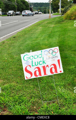 Appuyer sur l'affiche pour le Connecticut Rower Hendershot Sara qui s'est qualifié pour les Jeux Olympiques d'été en finale. Avon, Massachusetts, USA Banque D'Images