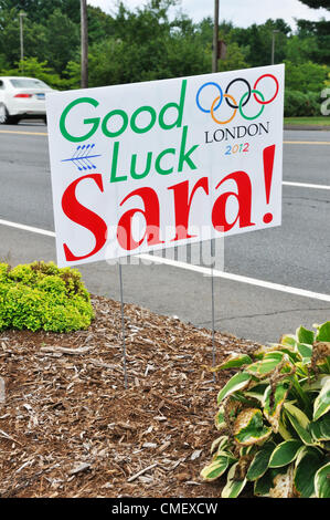 Appuyer sur l'affiche pour le Connecticut Rower Hendershot Sara qui s'est qualifié pour les Jeux Olympiques d'été en finale. Avon, Massachusetts, USA Banque D'Images